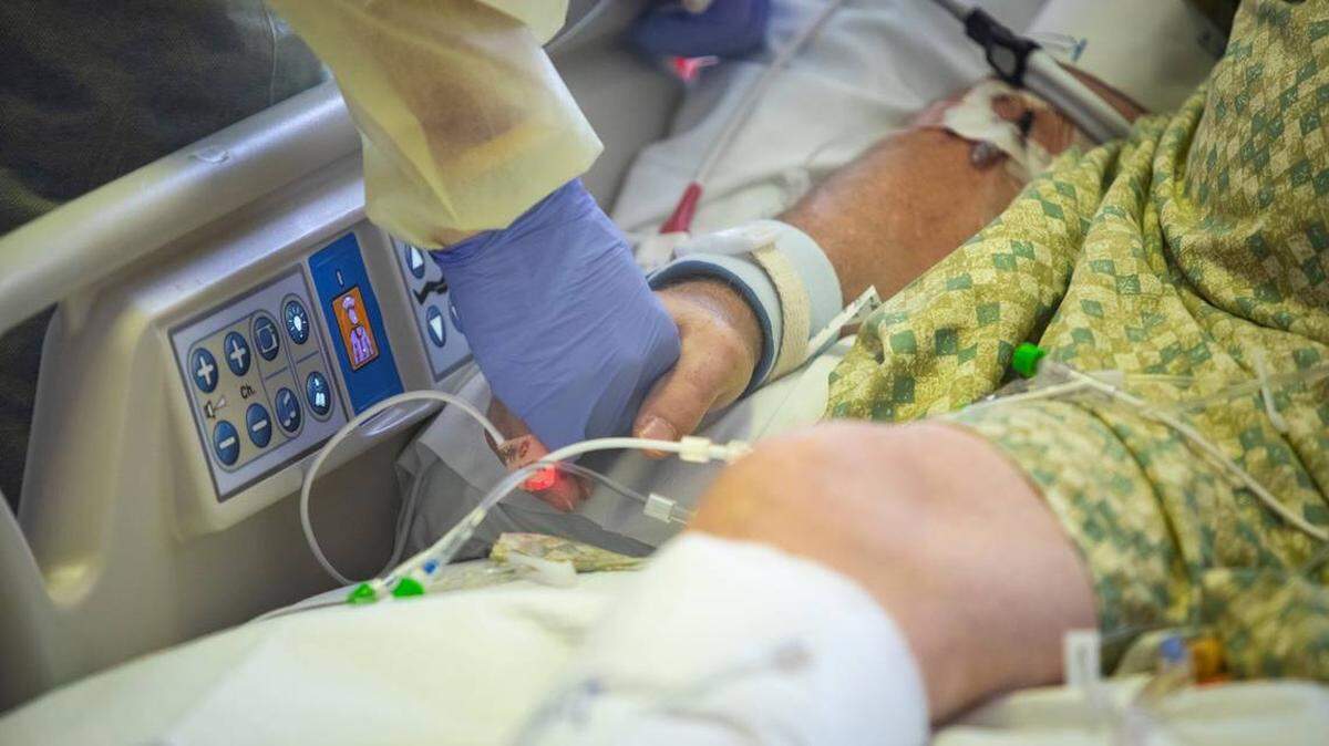 Hospitals are overwhelmed by the surge in COVID patients infected with the delta variant. 