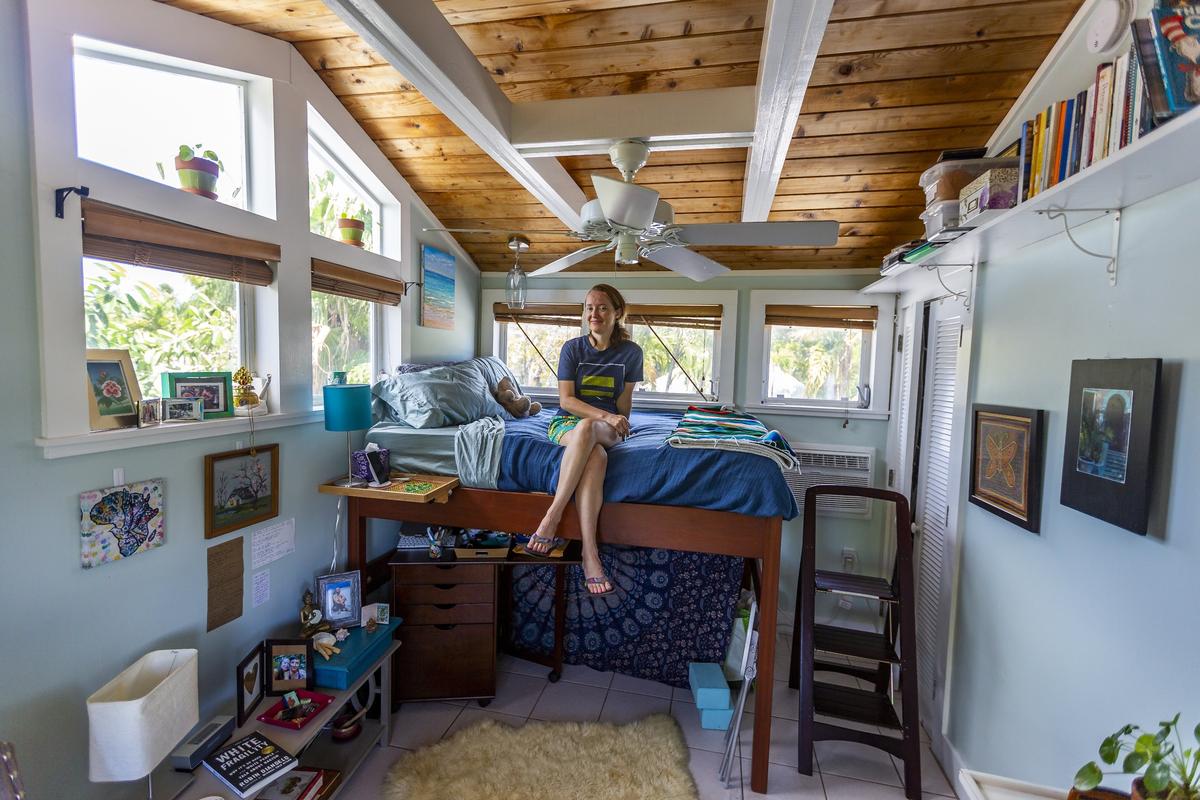 It took some creativity, but “I have everything I need here,” Elizabeth “Lizzy” Hoke says of her 200-square-foot home in Key West.