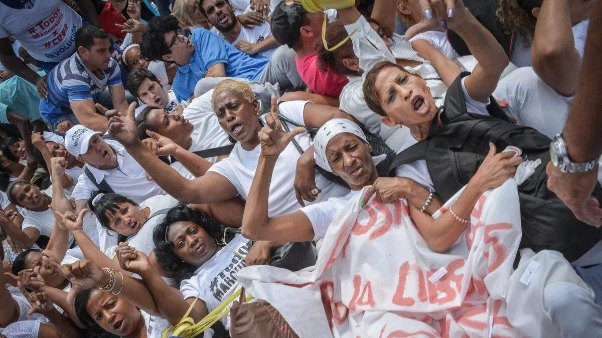 In 2016, the Ladies in White, seeking the release of political prisoners, protests Cuba’s human-rights abuses.