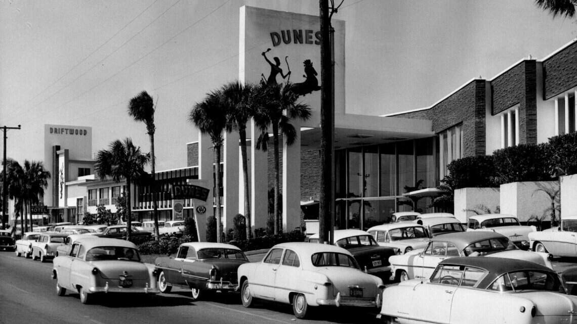 Miami tourists once flocked to this area. See what ‘Motel Row’ looked like back then