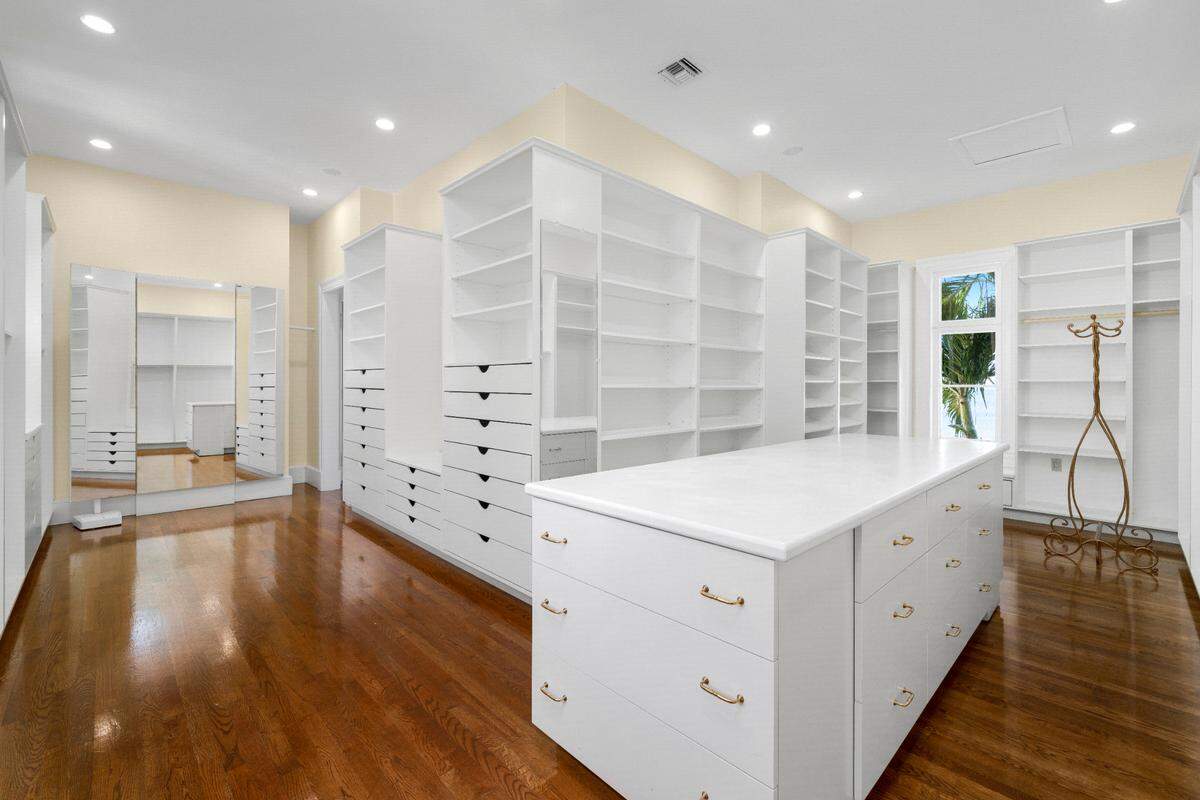The primary closet at Indian Spring.