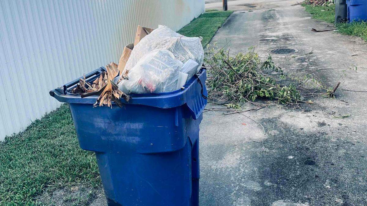 A Hollywood resident uploaded to the Hollywood Connect app a photo of their overflowing trash that hadn’t been picked up in weeks.