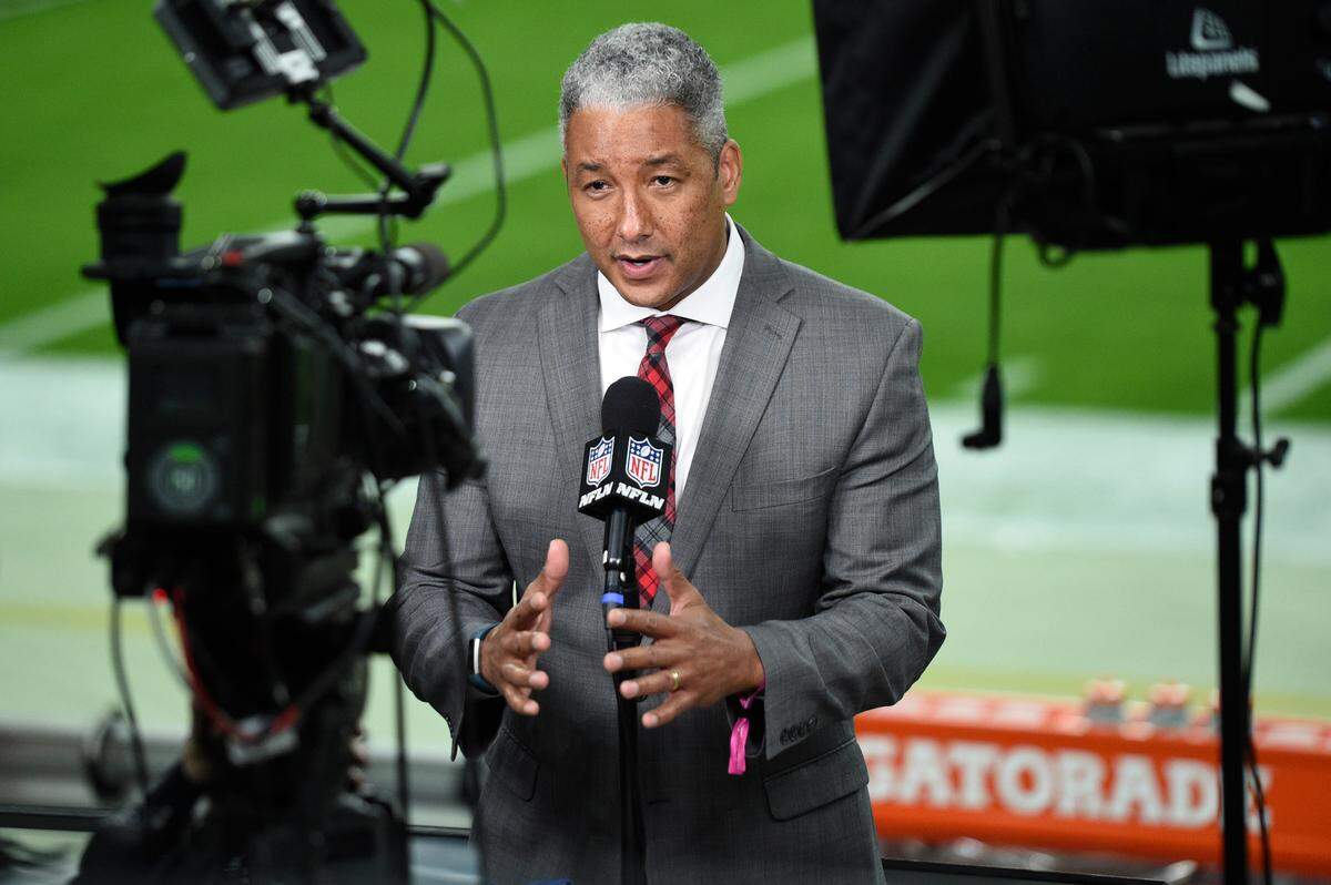 NFL Network reporter Steve Wyche before an NFL football game between the Las Vegas Raiders and the Miami Dolphins, Saturday, Dec. 26, 2020, in Las Vegas. (AP Photo/David Becker)