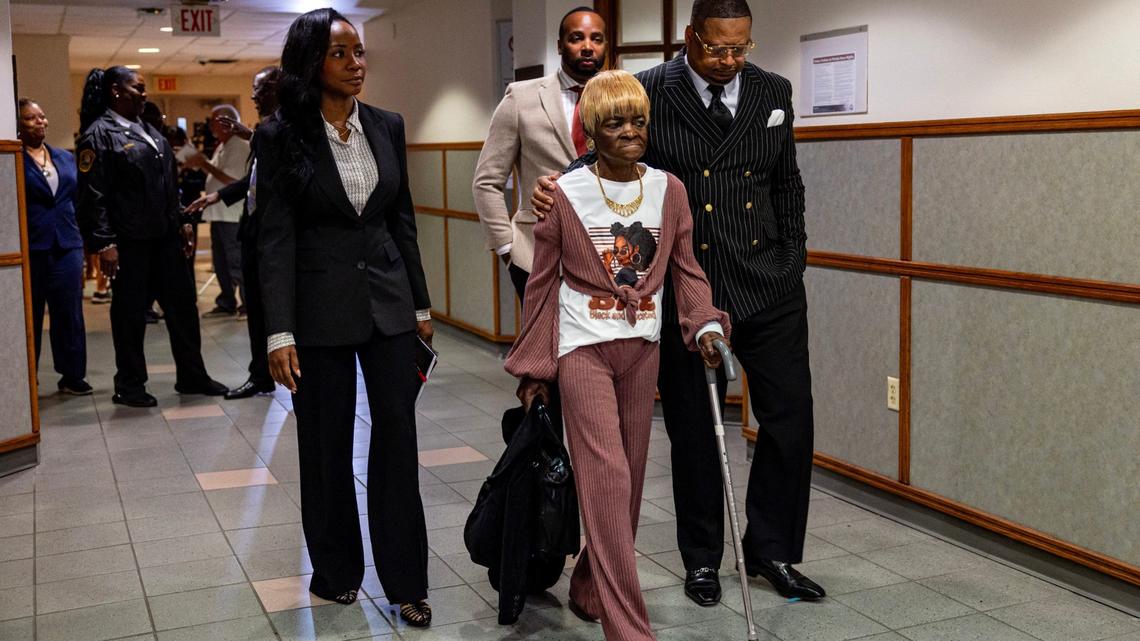 Liberty City man shot by Miami police has felony charge dropped, prosecutors say