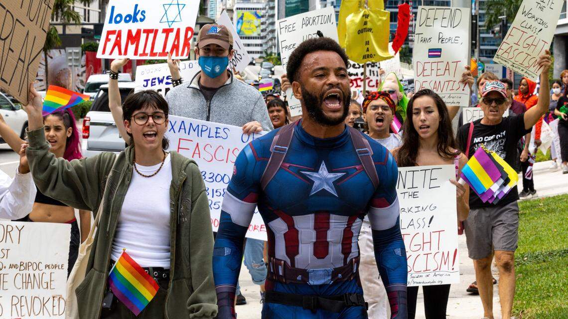 DeSantis Miami event draws protests and attacks from two rivals: Democrats and Trump