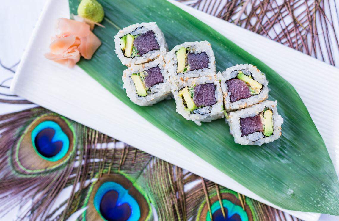 Spicy bluefin tuna rolls