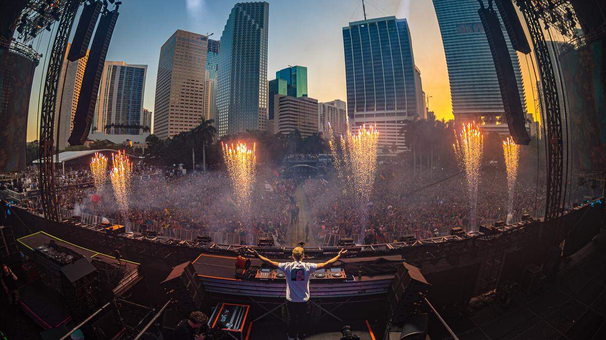 Photos from Day 3 of Ultra Music Festival Miami on Sunday, March 27, 2022.