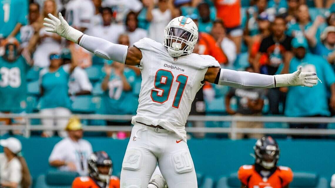Dolphins release DE Emmanuel Ogbah as Miami begins to clear cap space