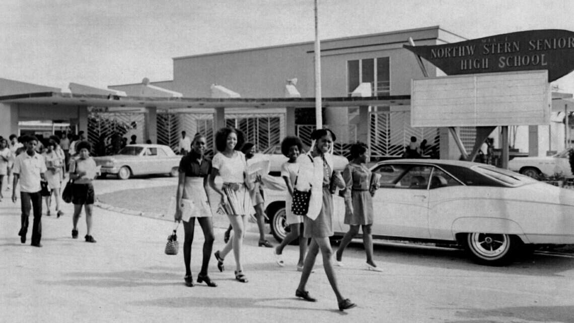 Your high school looked like that? See old Miami photos of fashion and cars