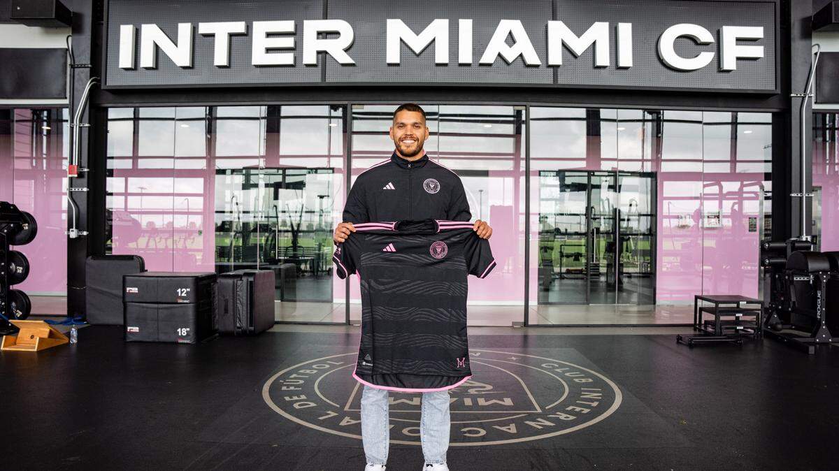 Argentine defender Nicolas Freire signed with Inter Miami on loan from Liga MX club Pumas