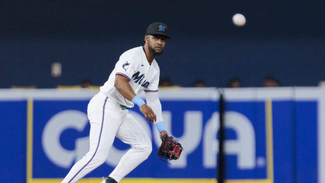 Miami Marlins shortstop Otto Lopez (6) keeps his eye on the ball as it flys passed him during the fifth inning of a game against the St. Louis Cardinals on Monday, April 20, 2026, at loanDepot Park in Miami, Fla.