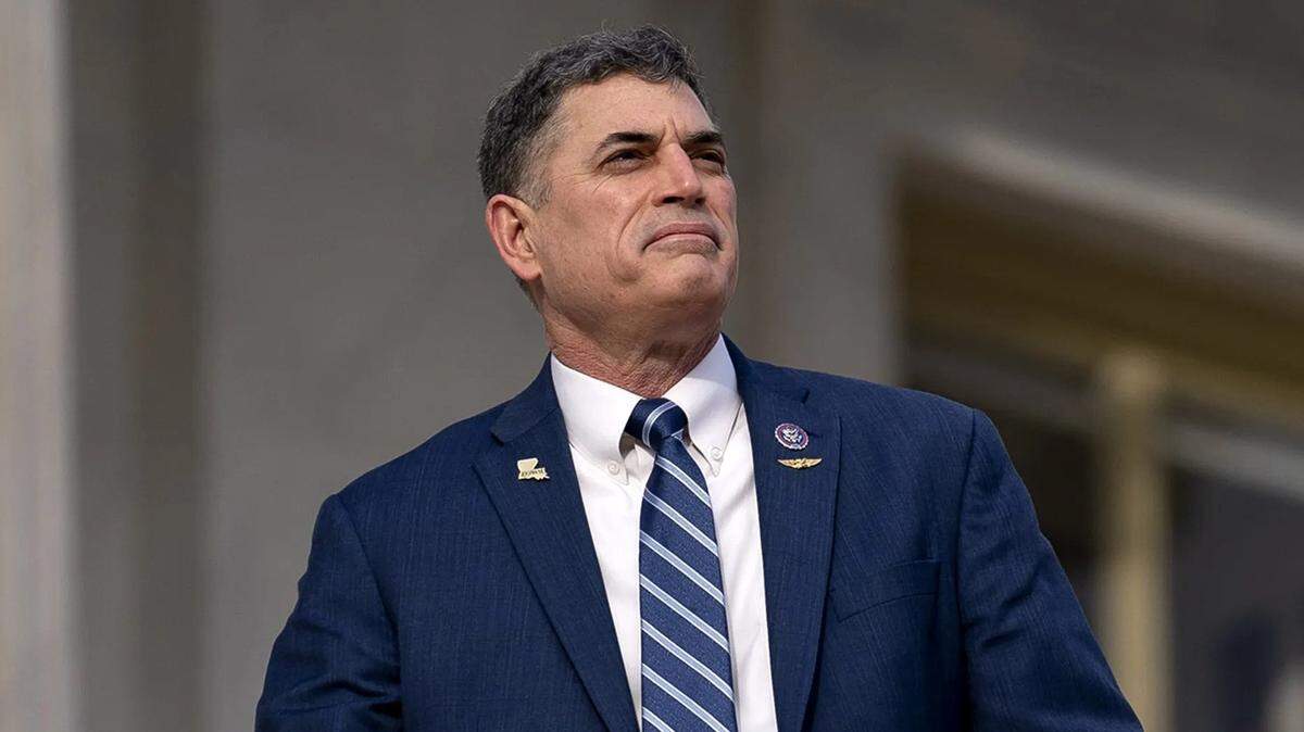 Republican lawmaker Andrew Clyde refused to shake the hand of a D.C. police officer who defended the Capitol against insurrectionists.