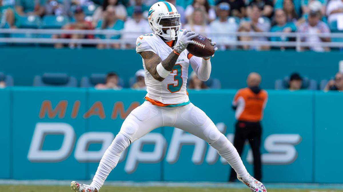 Miami Dolphins wide receiver Odell Beckham Jr. (3) catches a pass in the second half of their NFL game against the New York Jets at Hard Rock Stadium on Sunday, Dec. 8, 2024, in Miami Gardens, Fla