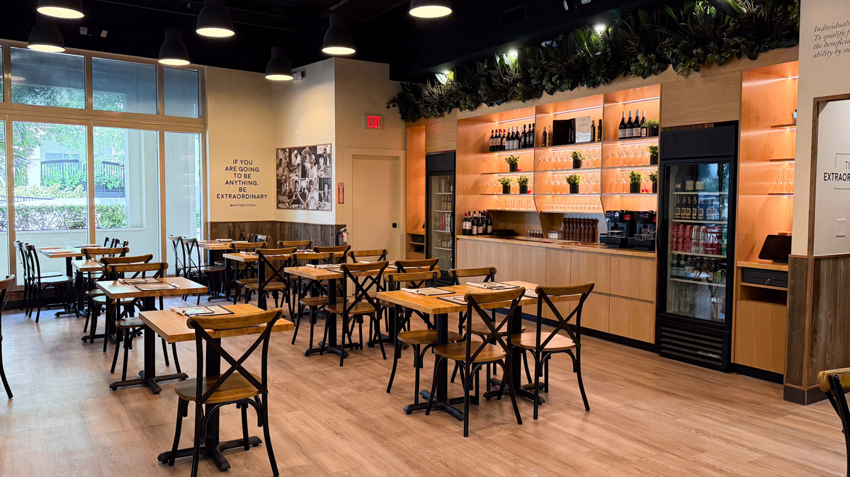 The new Mister01 Extraordinary Pizza is now open in Coral Gables.