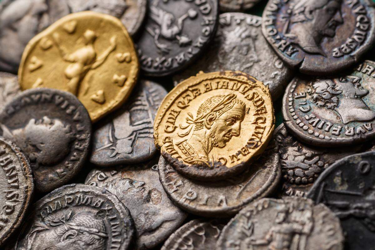 Roman coins soon regularly showed the face of leaders, a trend that would continue into the 21st century.