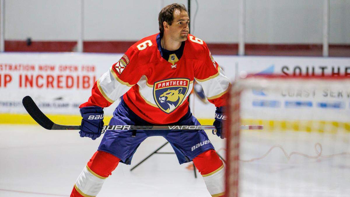 Florida Panthers center Colin White poses for the pictures during team media day photo session at Florida Panthers IceDen on Wednesday, September 21, 2022 in Coral Springs, Fl.