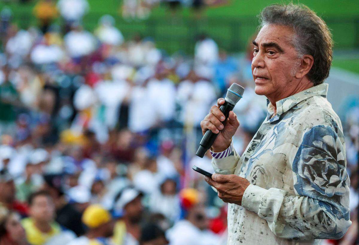 Miami, Florida, August 17, 2024 - Jose Luis Rodriguez, El Puma, speaks during the rally in downtown Miami.