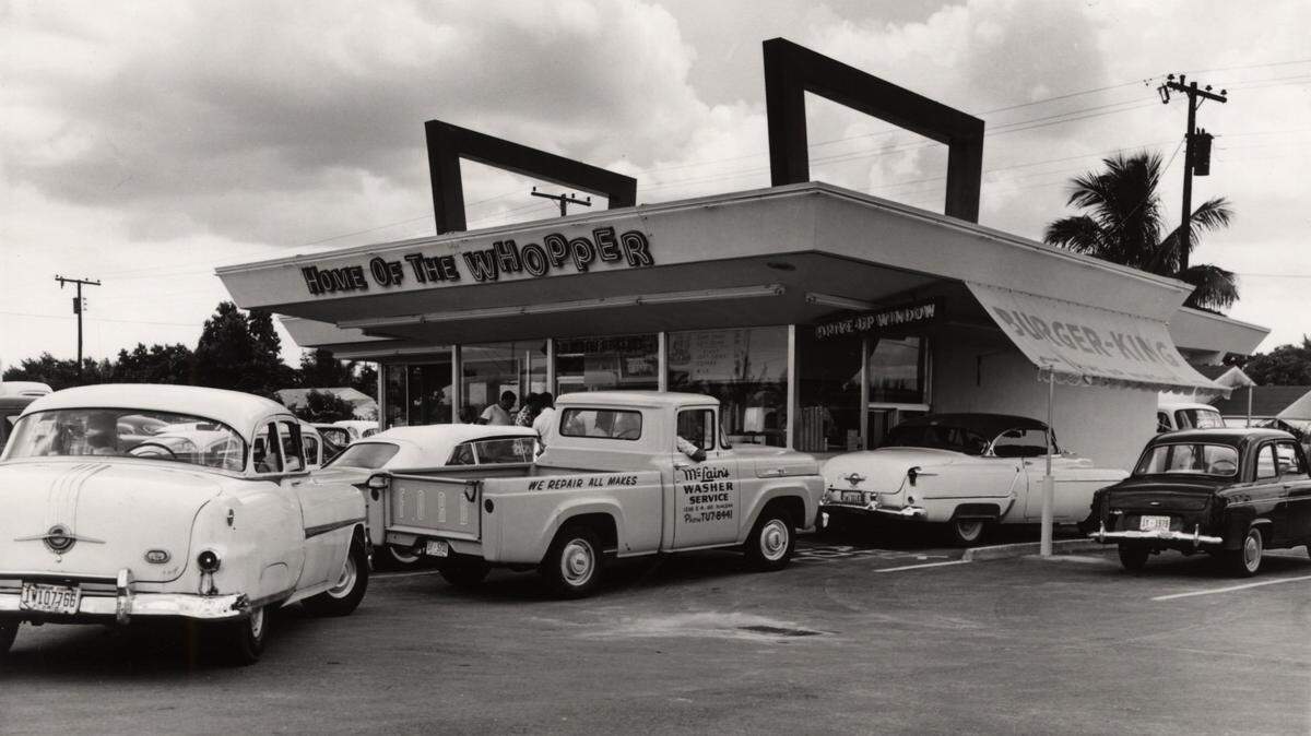 A Burger King in the 1950s.