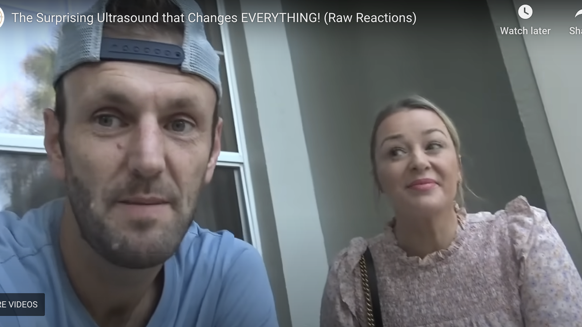 ‘Married At First Sight’ stars take “best frans” through their birth experience.