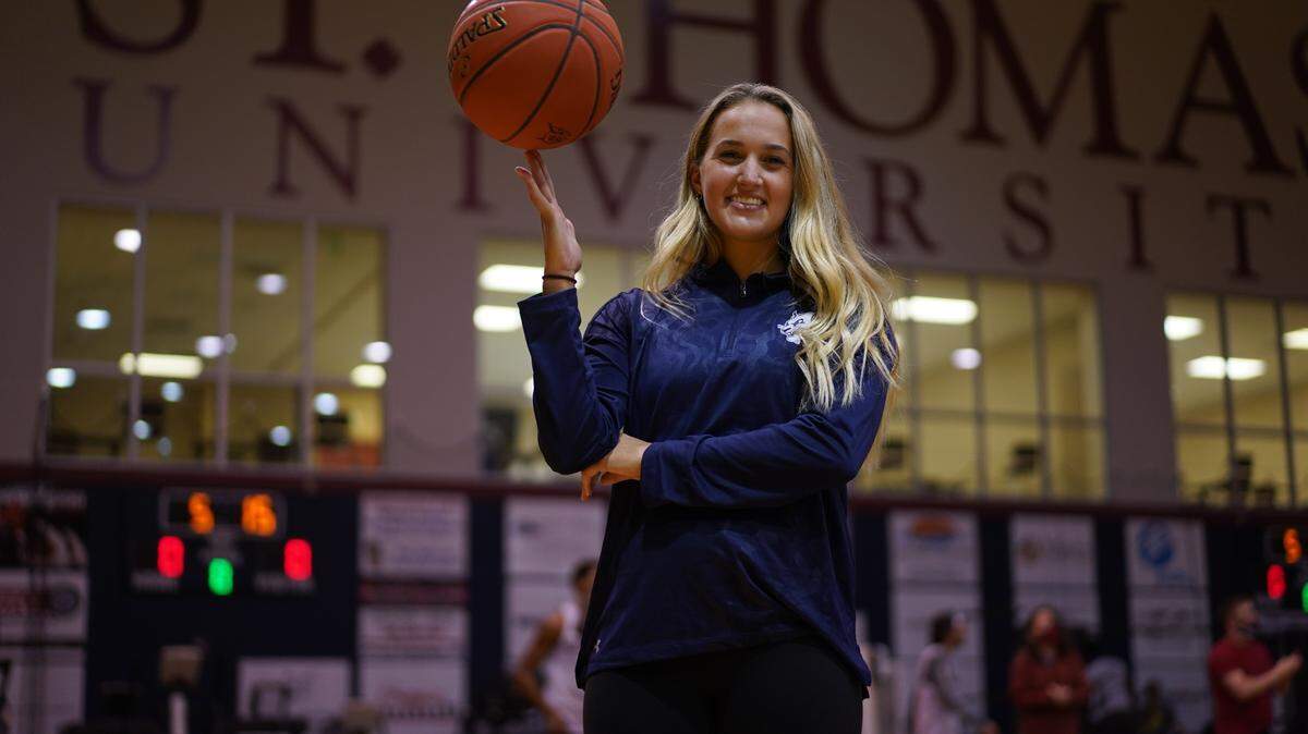 Kayla Slovenec, an assistant coach for the men’s basketball team at St. Thomas University, during the preseason in October. She is one of three women who are coaching men’s college basketball across the country this year.