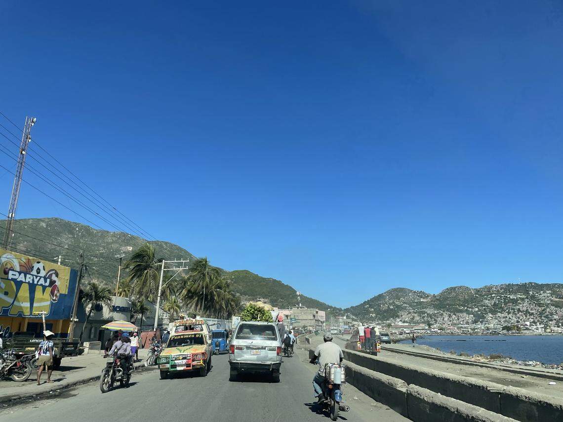 The coastal city of Cap-Haïtien in northern Haiti is seeing its share of illegally imported weapons. After armed gangs launched an attack against state institutions on February 29, 2024, police made two seizures of weapons at the port.