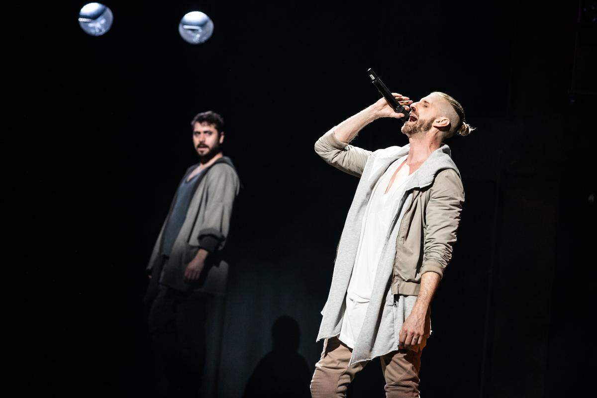 Omar Lopez-Cepero as Judas and Aaron LaVigne as Jesus in ‘Jesus Christ Superstar.’