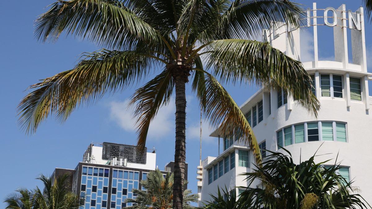 The digital clock on top of the building at 407 Lincoln Road, seen on Wednesday, May 26, 2021, is broken.
