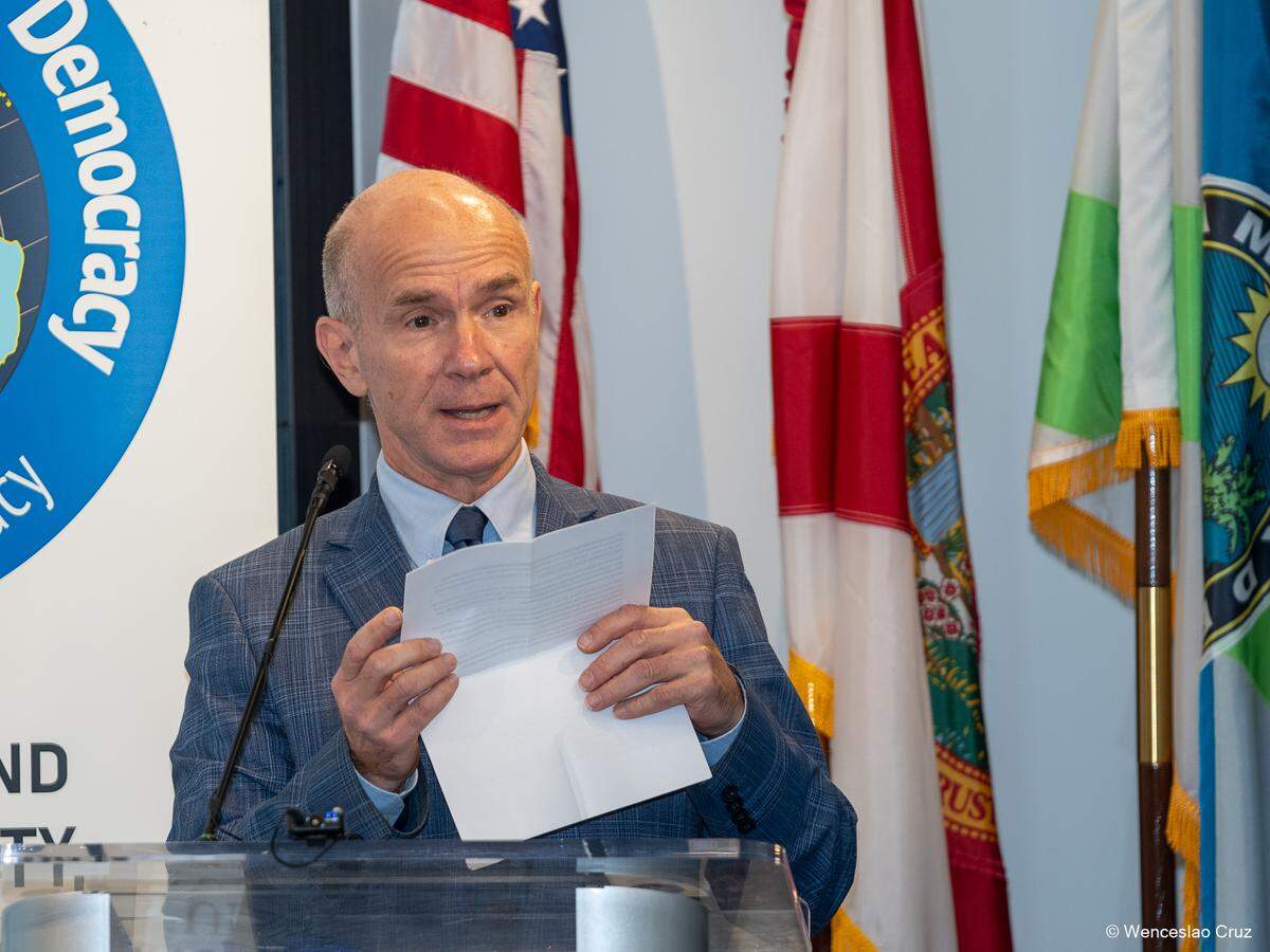 Evan Ellis, professor at the U.S. Army War College, speaking at the forum “Democracy and Organized Crime in Latin America” held Thursday in Washington D.C.
