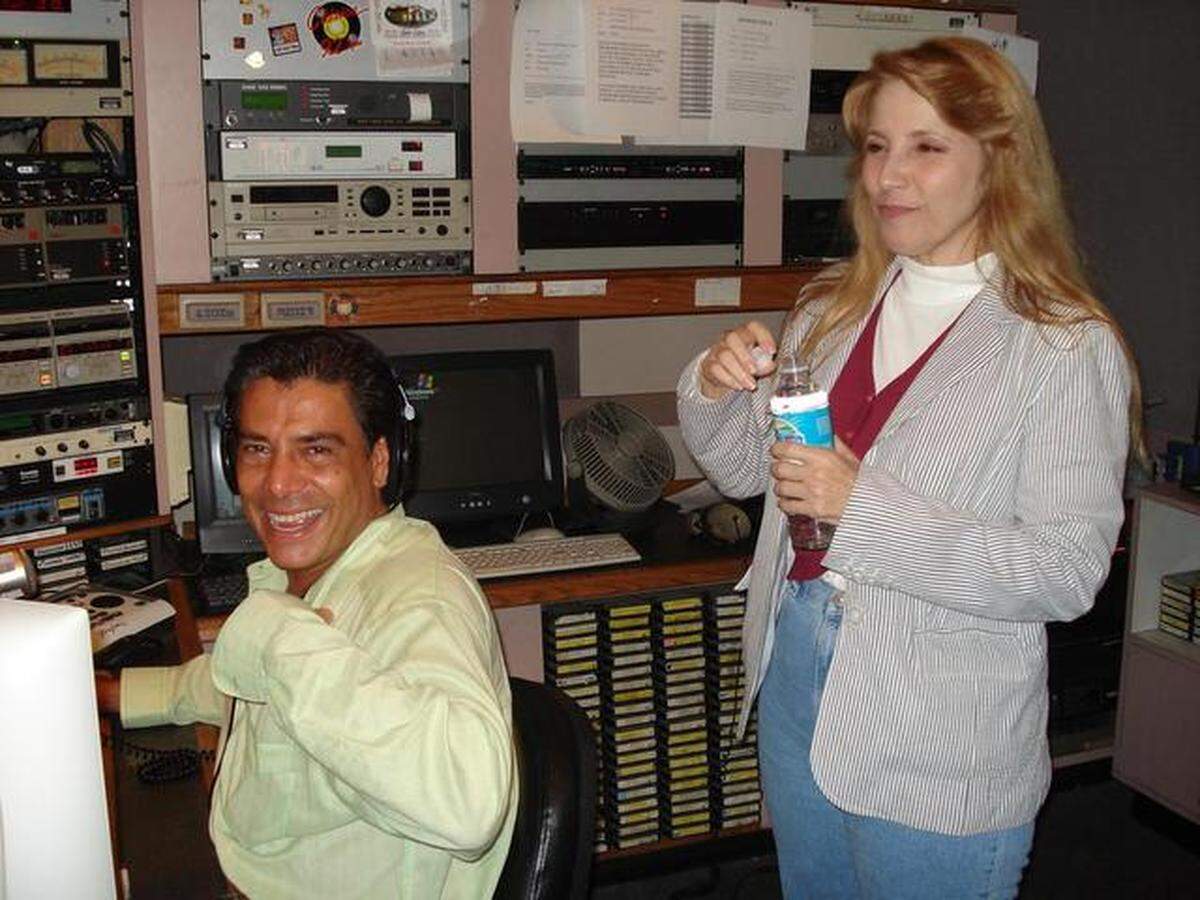 Adrián Mesa with 92.3 FM colleague Susy Lemán.