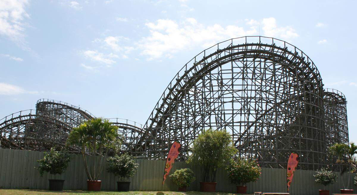 A new thrill ride will open in 2020 at Busch Gardnes on the site where the frame of Gwazi, a pair of dueling wooden roller coasters, still stands.