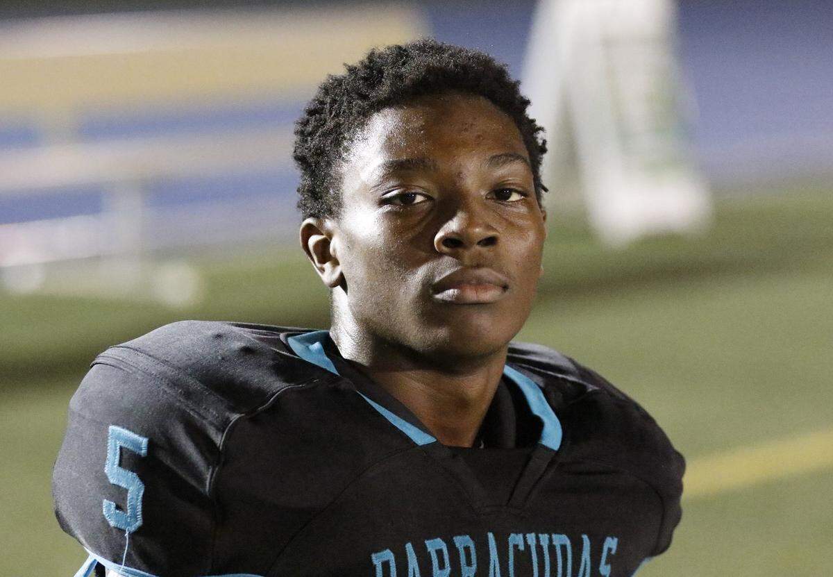 Coral Reef Barracudas running back Amari Germain (5) Wednesday, November 12, 2025 at Tropical Part in Miami. Andrew Uloza / for Miami Herald
