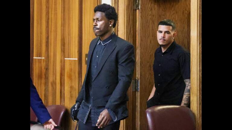 Jueza de EEUU aplaza audiencia del excampeón de NFL Antonio Brown por intento de homicidio
