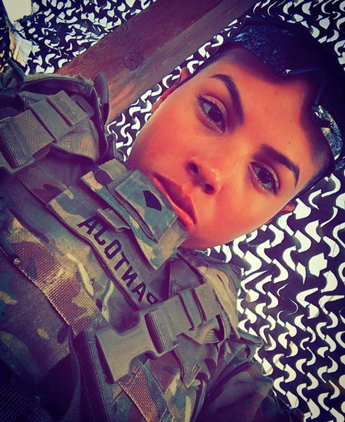 Wendy Pantoja in uniform.