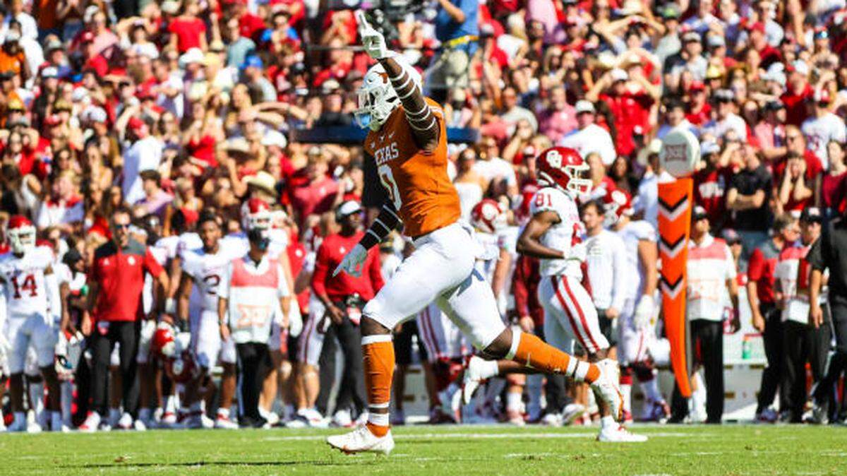 Texas star DeMarvion Overshown blocked a punt to help the Longhorns jump out to an early lead against OU last season Kevin Jairaj.