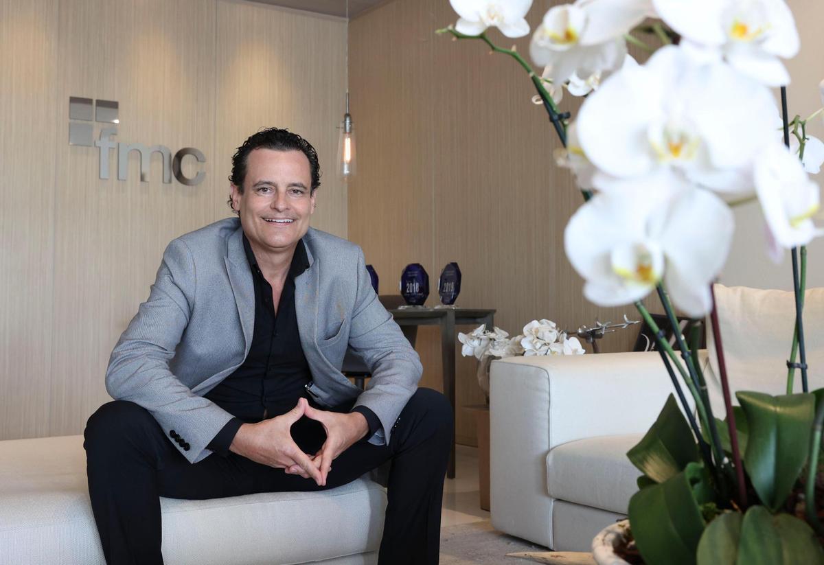 El director general y copartícipe de Finish My Condo, Conrad Lima, vio un aumento del 40% en su alquiler de un año a otro. Le dijo a Miami Herald: "Duele el bolsillo".