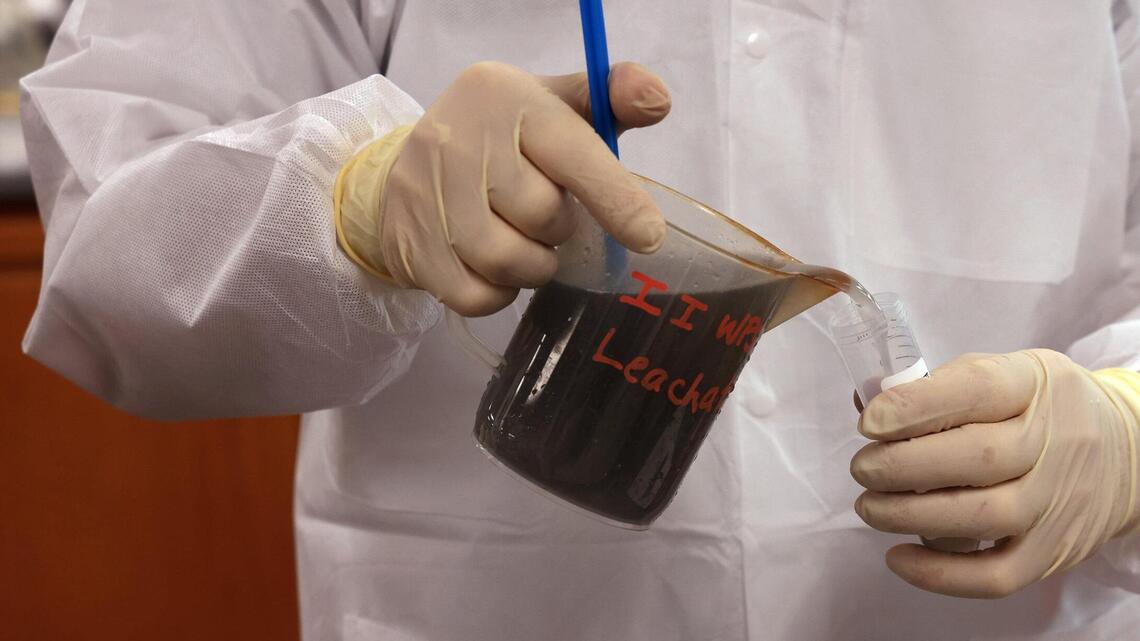 Las aguas residuales muestran aumento de casos de COVID en Miami-Dade