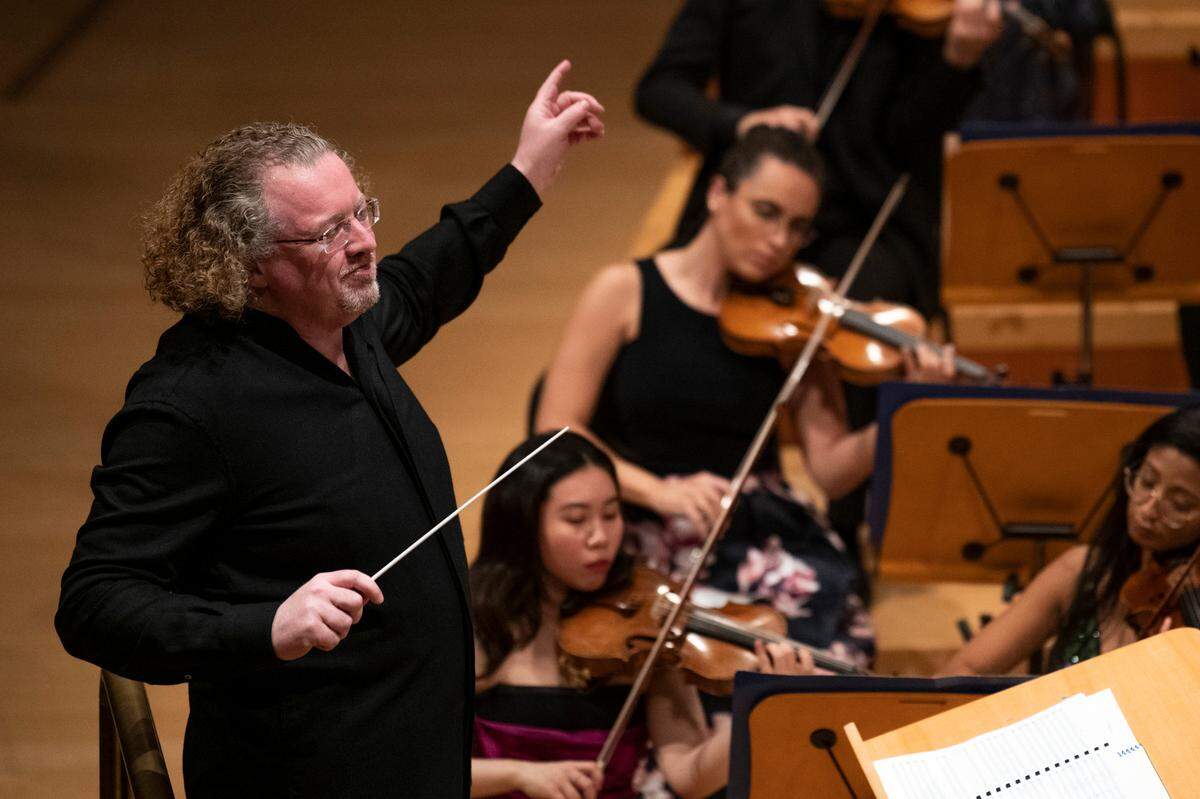 Stéphane Denève leads New World Symphony at its 2023 gala in March.
