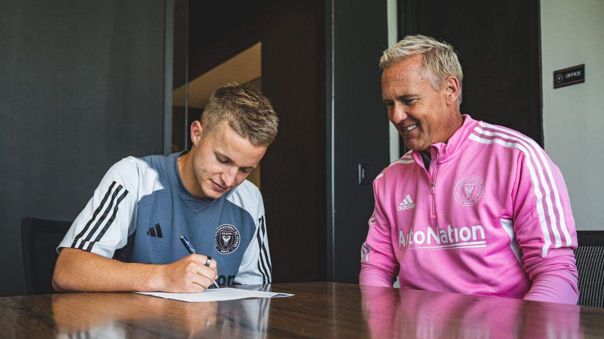 Midfielder Bryce Duke (shown with club sporting director Chris Henderson) signed a contract extension with Inter Miami that locks him in through 2025, with an option for 2026.