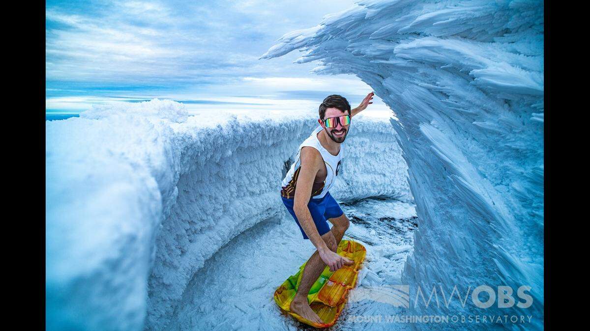 The formation atop Mount Washington looks exactly like something you’d see breaking off Maui, but made of solid ice, photos show.