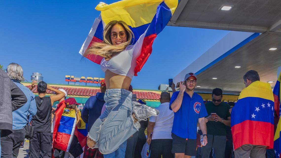 Live updates: Venezuelans in Miami eager to rebuild: ‘This is the moment’