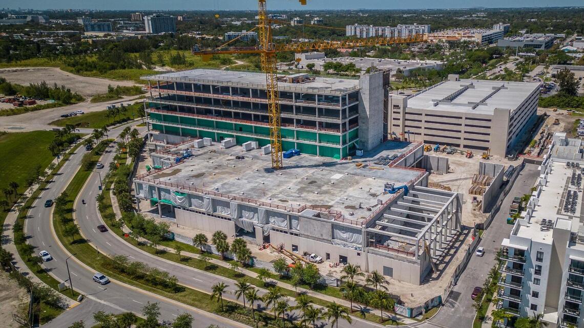 A 7-story UHealth medical center is rising among apartments. What can patients expect?