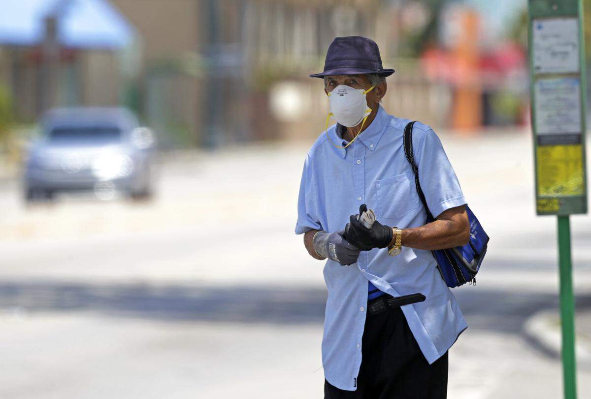 Miami city commissioners want to let members of the public speak during their meeting Thursday but are making logistical changes so people can follow social distancing and other guidelines for protecting themselves from the coronavirus.