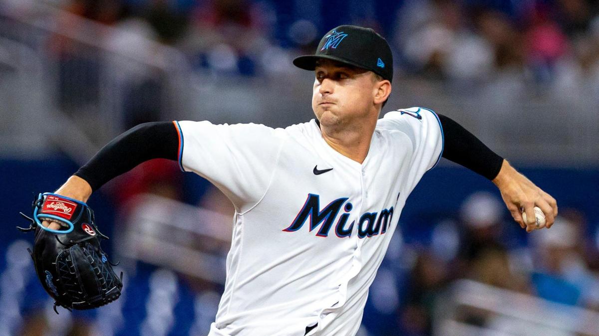 Miami Marlins pitcher Braxton Garrett (60) throws the ball during the first inning of an MLB game against the Cincinnati Reds at loanDepot park in the Little Havana neighborhood of Miami, Florida, on Tuesday, August 2, 2022.