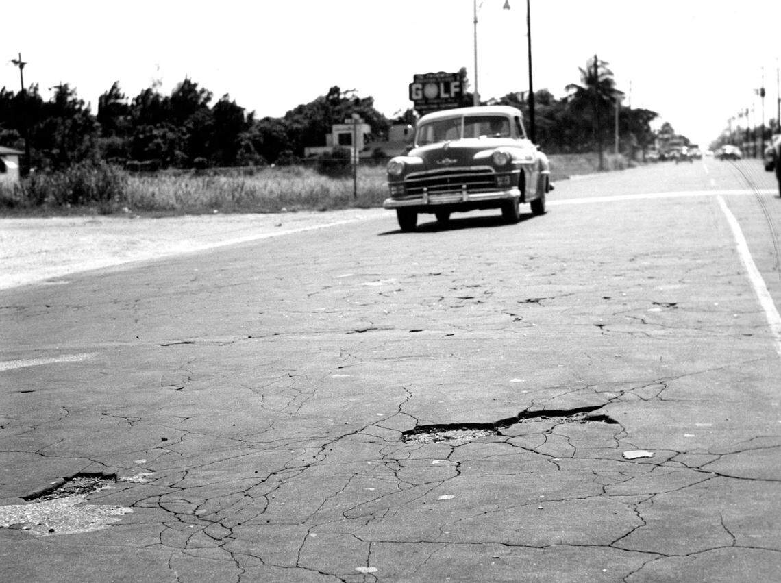 Looking west on Southwest Eighth Street at 29th Avenue.
