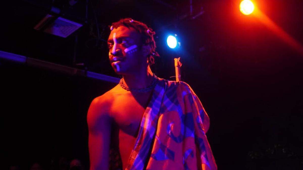 Justin Cook As Kumi in ‘OSKUNERU 2025: A Theatrical Journey Through the History of the Surinamese Maroons.’ 