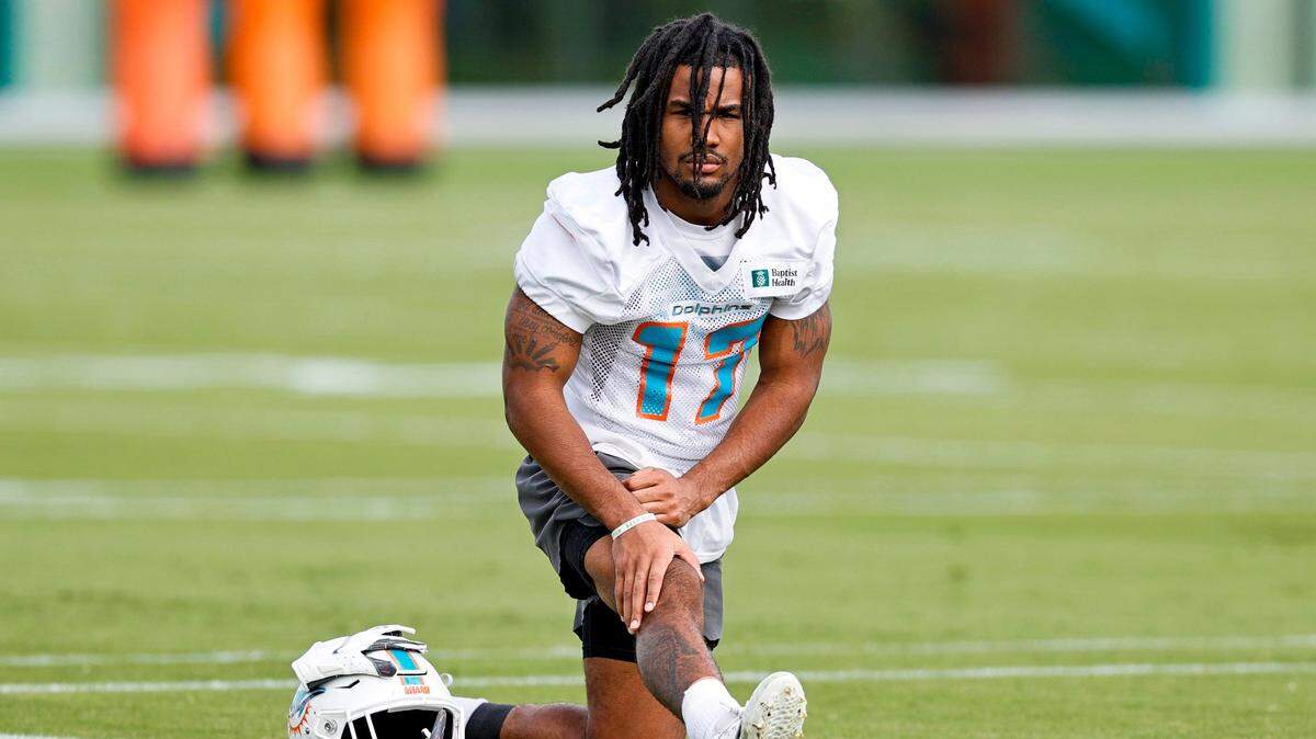 Miami Dolphins wide receiver Jaylen Waddle (17) looks on during practice at Baptist Health Training Complex in Hard Rock Stadium on Wednesday, December 15, 2021 in Miami Gardens, Florida, in preparation for their game against the New York Jets at Hard Rock Stadium on Sunday. (David Santiago Photo / Miami Herald)