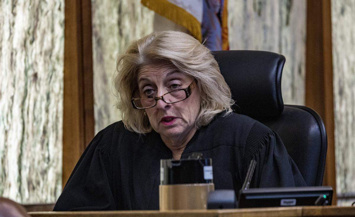 Judge Marisa Tinkler Mendez addresses the jury during the hearing of Harrel Braddy, who was convicted of leaving a 5-year-old girl to die in the Everglades in 1998, in his death penalty resentencing hearing in Courtroom 4-1 at the Richard E. Gerstein Justice Building, on Friday, January 30, 2026.