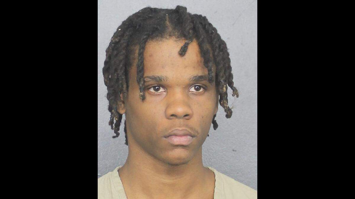 Davie police arrested 24-year-old Jonathan King Jr. and charged him with robbing and pistol whipping a cab driver in late August.