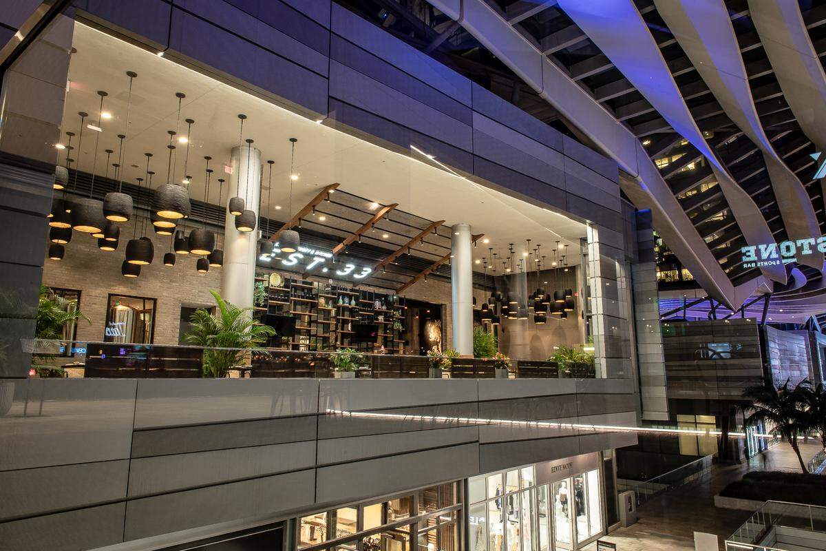 The patio at Est. 33 Thai Craft Brewery and Kitchen seats 62 at Brickell City Centre.