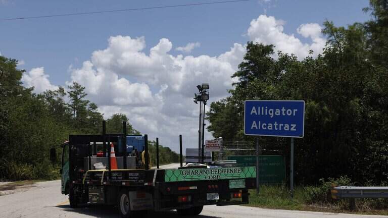 FL immigration contracts quietly surged to $1.4B in disaster dollars